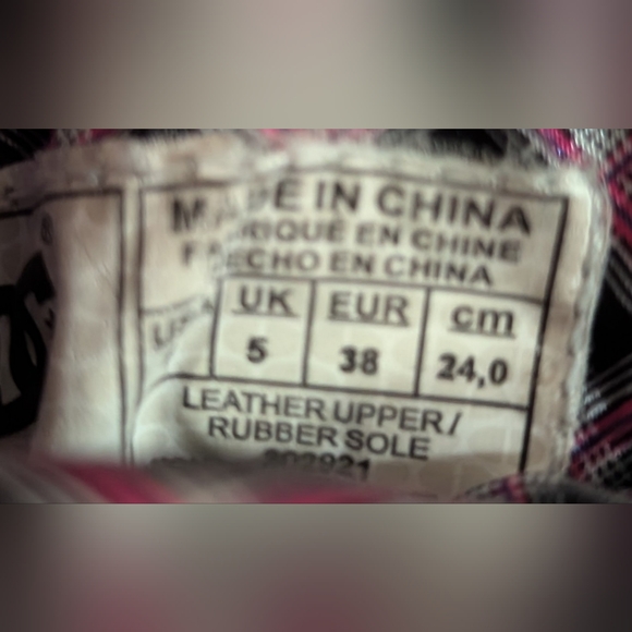 Women's DC Boots - Size 7 - Picture 3 of 5